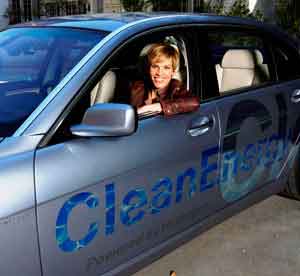 hilary_swank_bmw_hydrogen.jpg